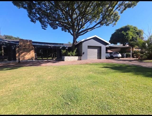 4 BEDROOM HOUSE FOR SALE IN BRACKENHURST